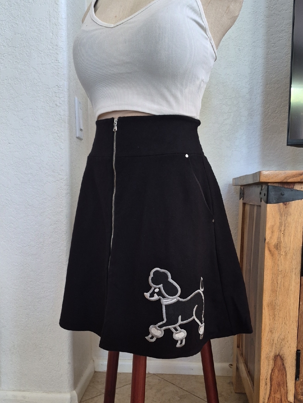 Kenneth Cole N.Y. Embroidery Poodle Design, Front Dual Zipper Skirt With Pockets